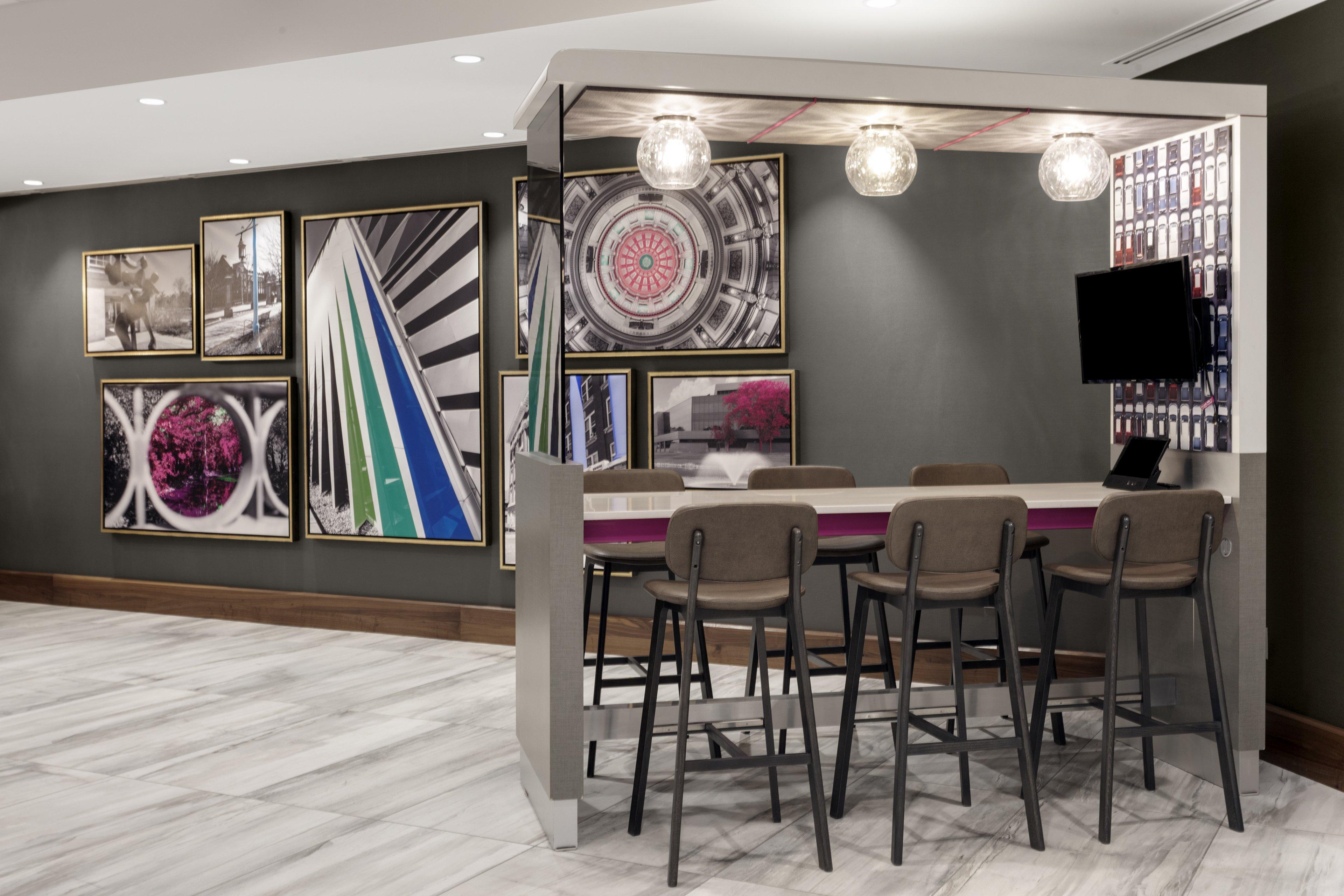 Crowne Plaza Lansing By Ihg Hotel Exterior foto