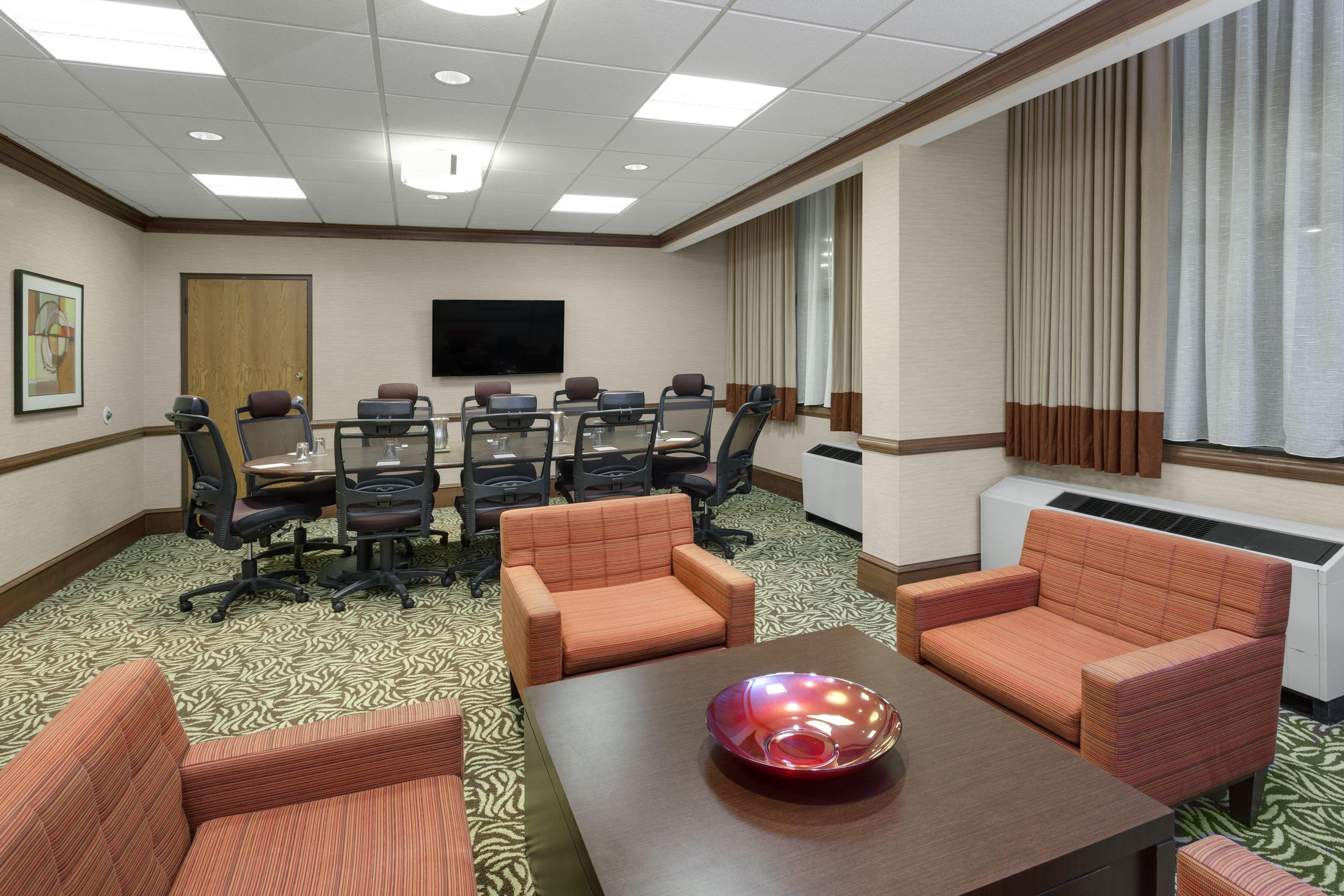 Crowne Plaza Lansing By Ihg Hotel Exterior foto