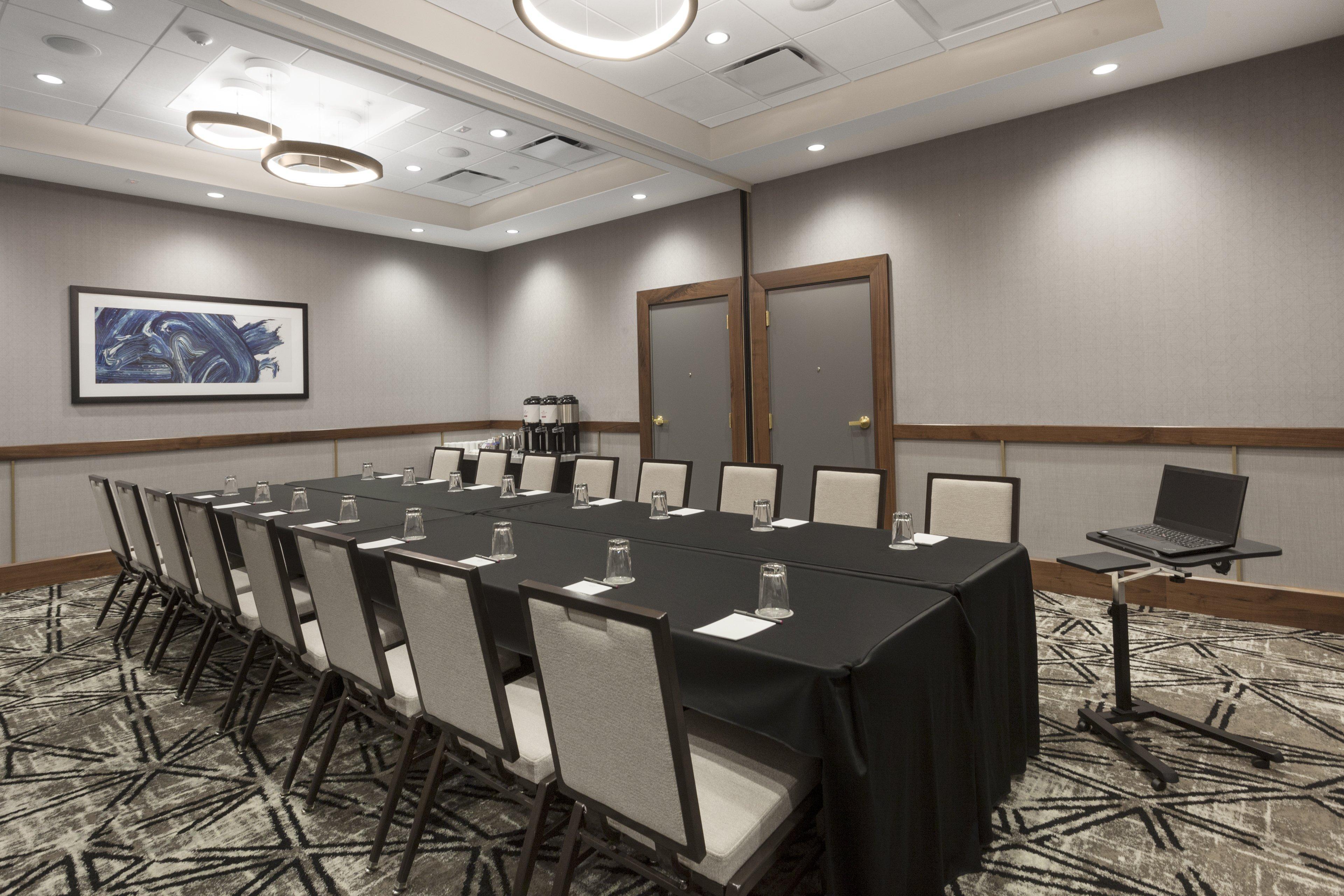 Crowne Plaza Lansing By Ihg Hotel Exterior foto
