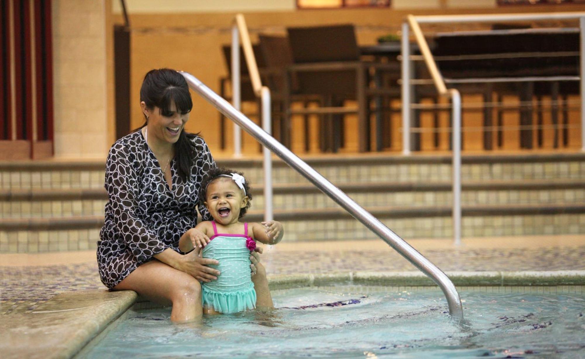 Crowne Plaza Lansing By Ihg Hotel Exterior foto
